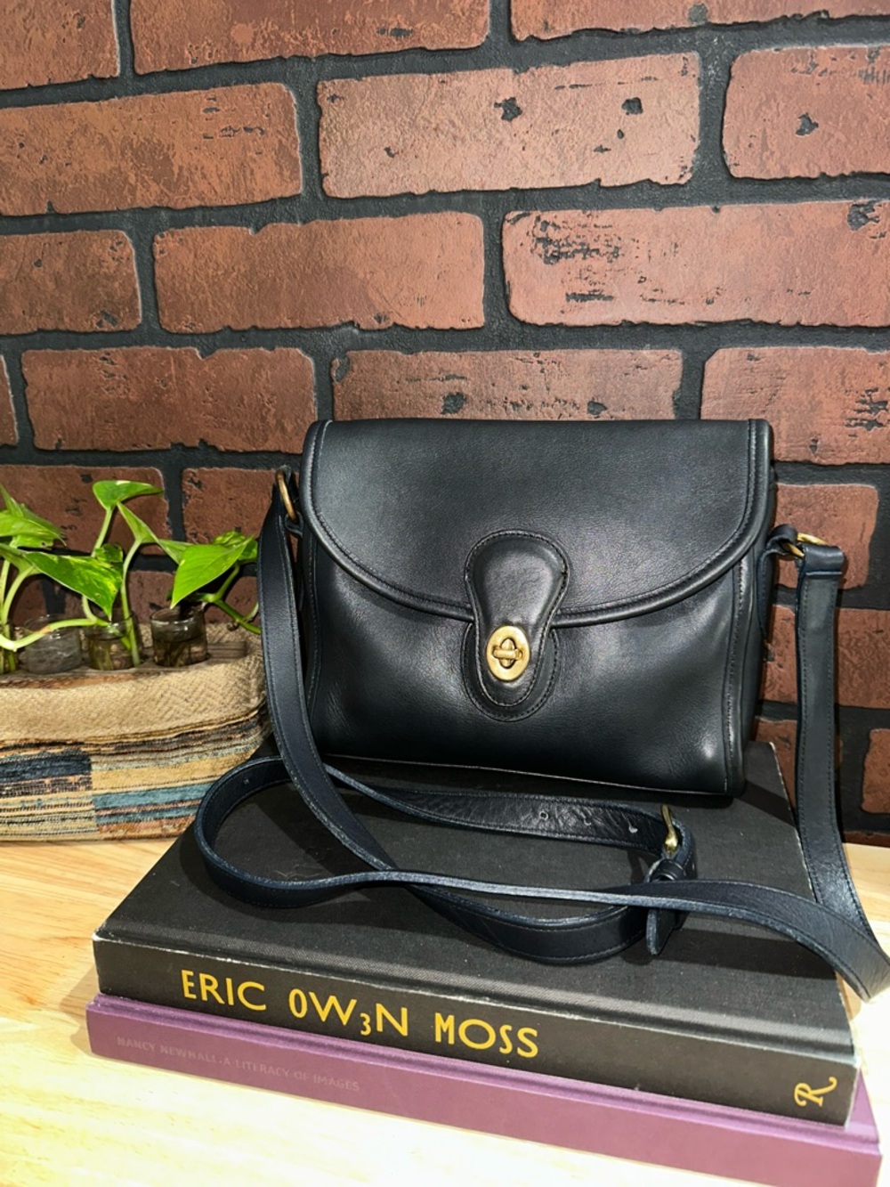 Vintage Coach Devon Bag 9908 Black Leather Leather Made In USA Pre-1994